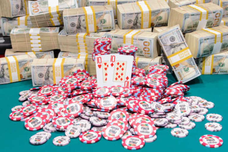 Chơi poker kiếm tiền online như thế nào? Cách để kiếm tiền từ poker