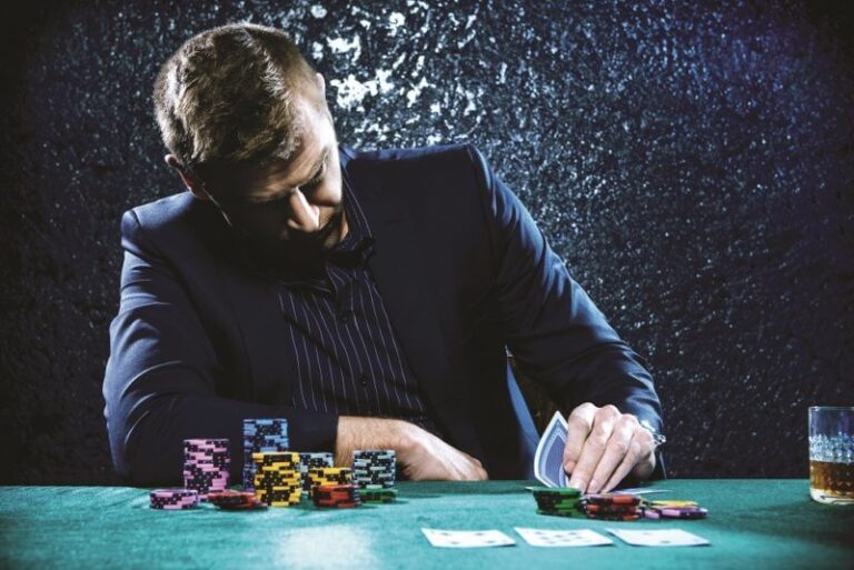 Duy Trì Phong Độ Đánh Poker Đỉnh Cao Như Thế Nào?
